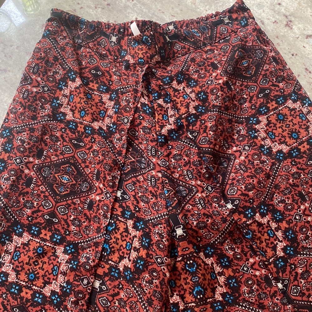 Truth split front wide leg palazzo pants. Size S